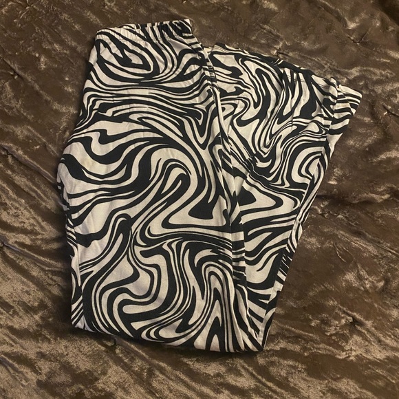 Tilly's Pants - Women’s flared leggings